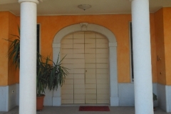 08