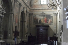 i02